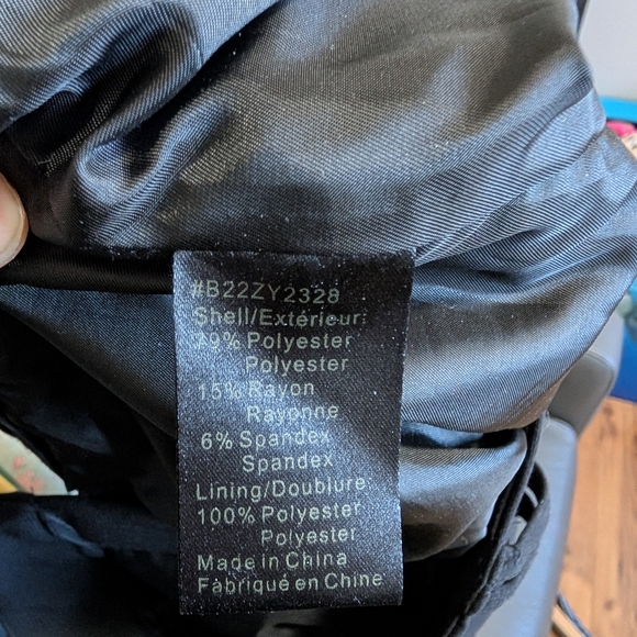 2/$20 Sandra Angelozzi Classic Black Pencil Skirt Size 6 - Picture 8 of 9